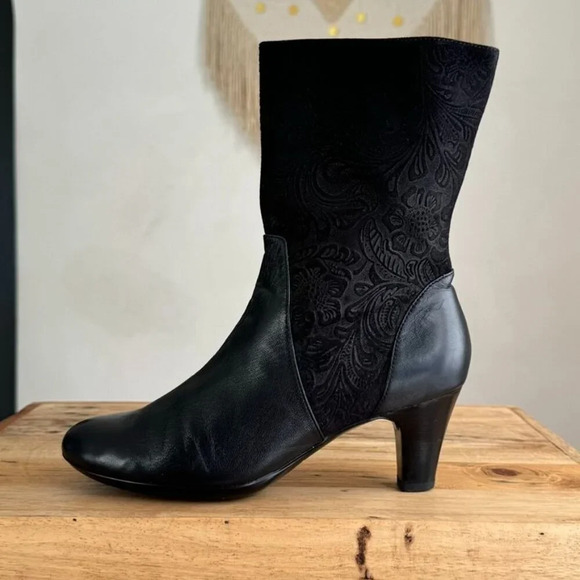 Abeo Honest Black Tooled Embossed Floral Leather Inner Zip Heeled Boot Size 8 N - Picture 7 of 15